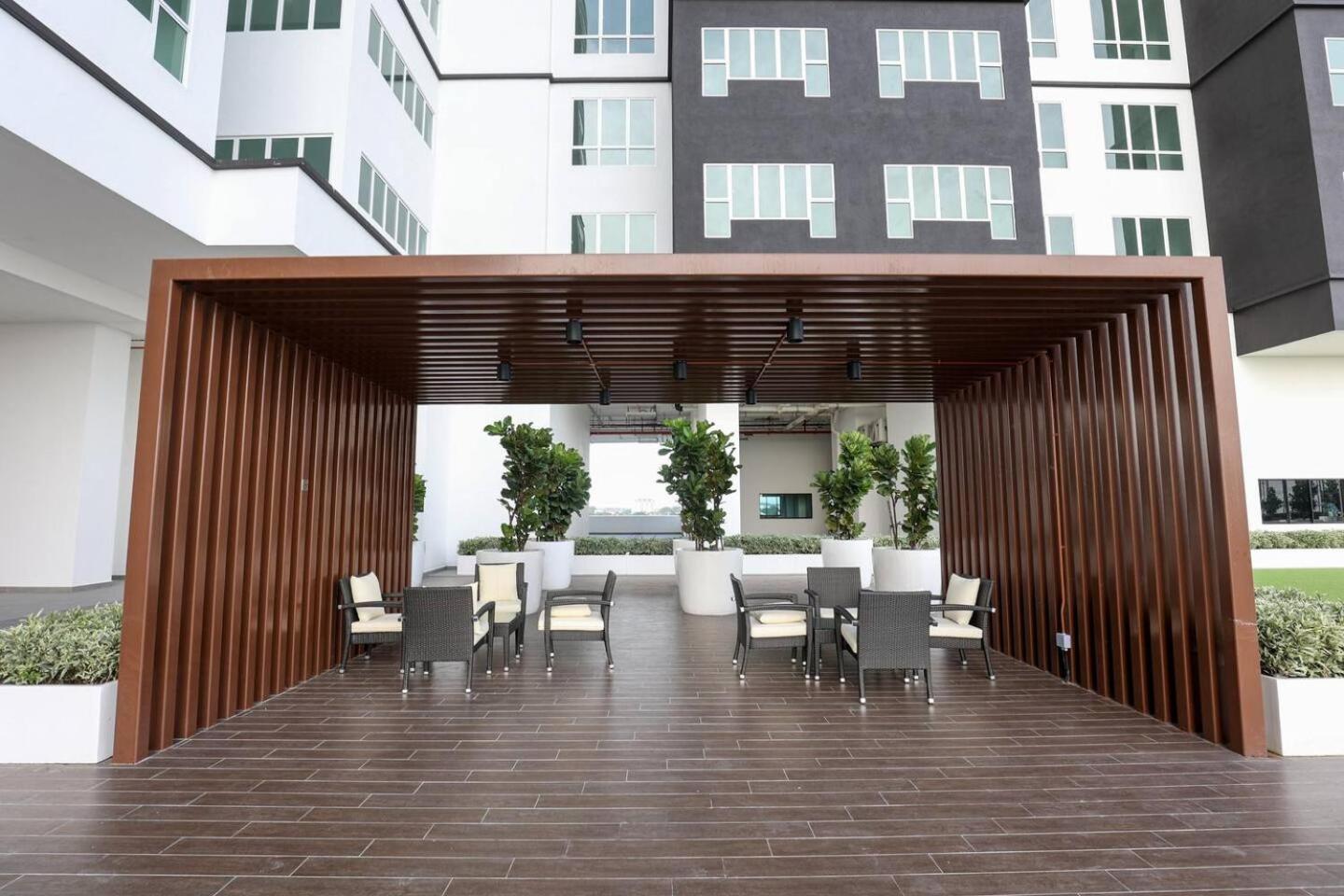 Amber Cove Apartment