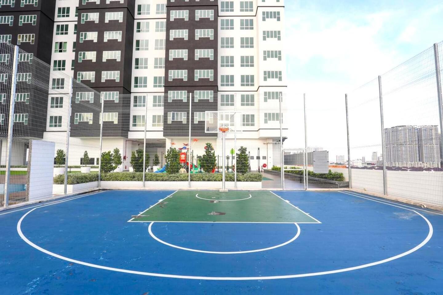 Amber Cove * Malacca